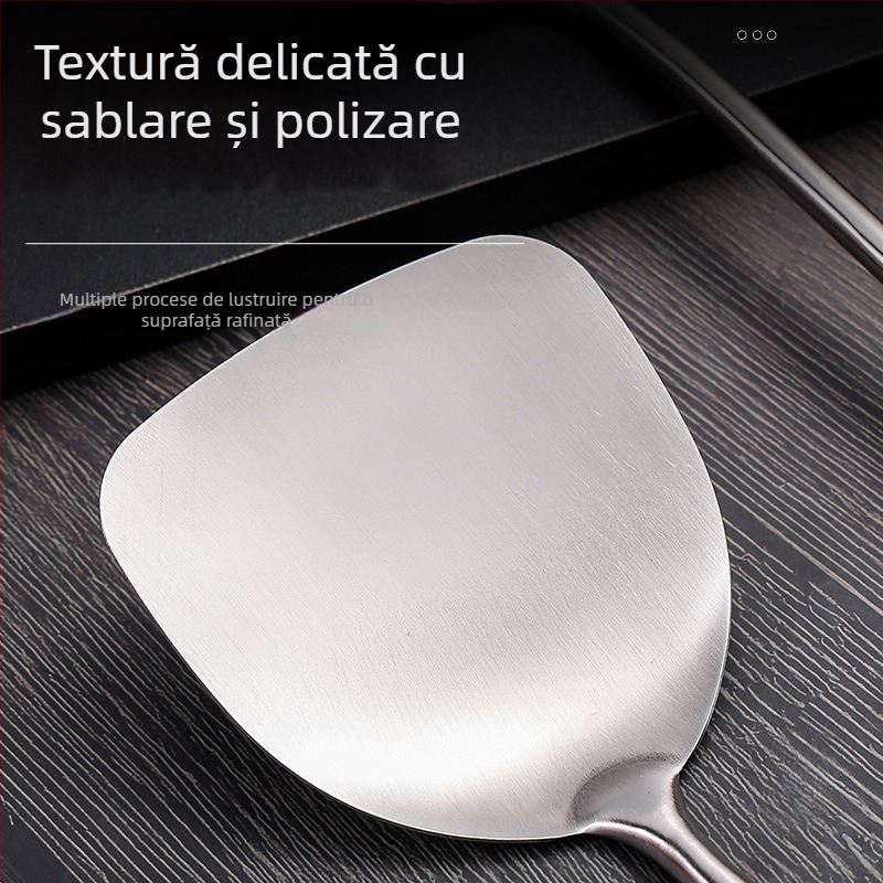 Set din patru unelte de bucătărie din oțel inoxidabil 304, cu mâner lung și priză din lemn: lingură de supă, lingură cu găuri, spatulă de gătit și spatulă pentru prăjit