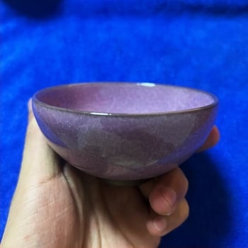 Ceasca de ceai Jian Kiln Jian Zhan, glazură Powder Ice Crack ce formează modele de gheata la contactul cu apa, realizată manual din lut cu conținut ridicat de fier, mare