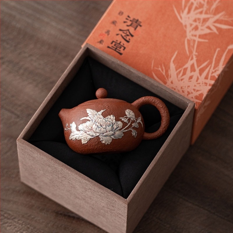 Ceainic ceramic vintage argintiu, cu model bujor, pentru uz casnic, cu filtru, un ceainic într-un set cadou într-o cutie