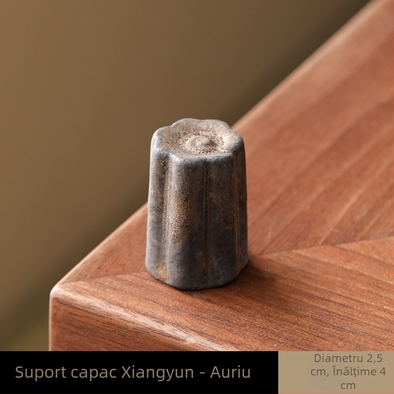 Accesorii ceramice pentru ceremonia ceaiului: suport pentru capacul ceainicului și gaiwan; suport pentru capac; tavă de ceai turnată în cuptor.