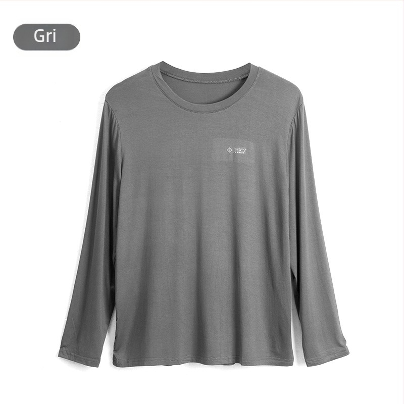 Set de bază din Modal pentru bărbați – top subțire cu gât rotund și pantaloni talie înaltă.