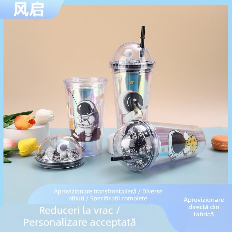 Astronaut desen animat: pahar din plastic cu dublu perete și pai – design creativ pentru vară