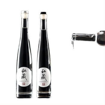 Sticlă subțire din cristal pentru vodkă și vin, finisaj transparent sau opac, pentru băuturi. Disponibilă în 200 ml, 375 ml și 500 ml (ovală sau lungă).