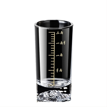 Pahar pentru băuturi spirtoase, cu măsurare, 101-200 ml, bază în formă de iceberg, design modern minimalist pentru ospitalitate
