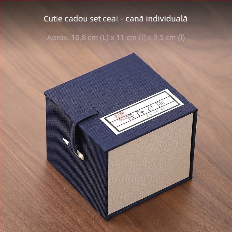Set cadou albastru într-o cutie brocart pentru ceai: ceașcă, ceainic și bol cu capac