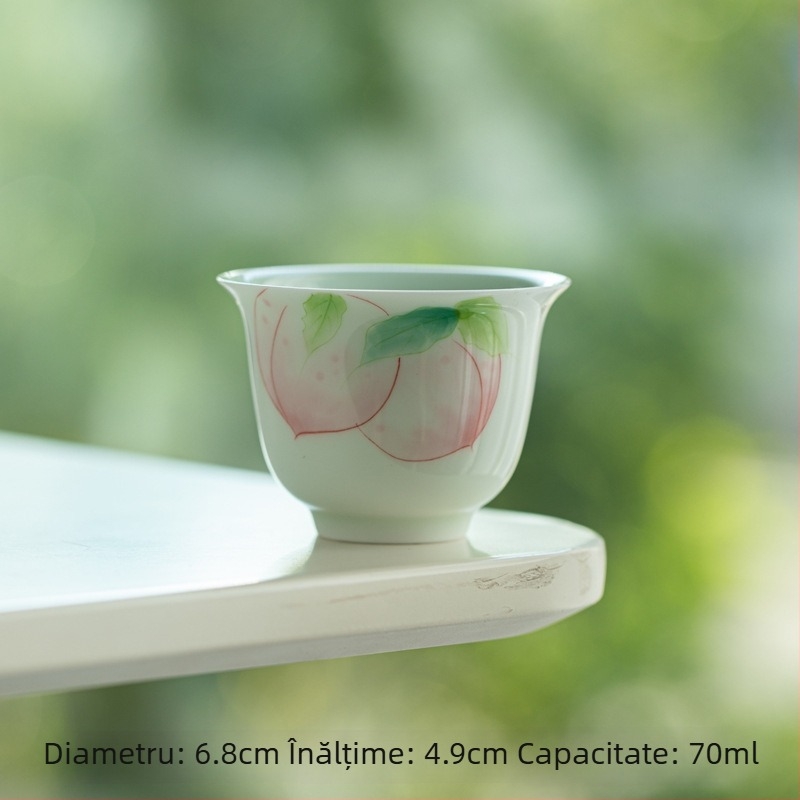 ceașcă de ceai turcoaz-verde, pictată manual, nuanță piersică pe porțelan alb, cu picior înalt, decor sub glazură, design proaspăt și drăguț
