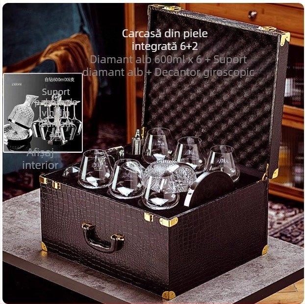 Decantor de vin burgund din sticlă fără plumb, în husă din piele, lux accesibil