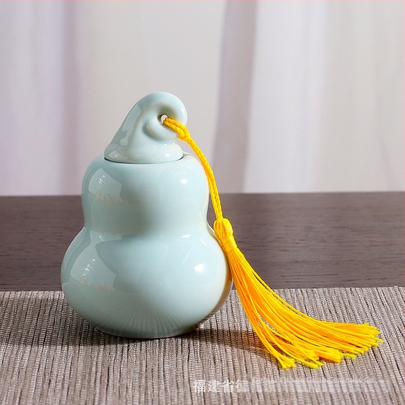 Recipient ceramic etanș, cu formă de dovleac, pentru pastile, capsule, pulberi parfumate, șafran și frunze de ceai