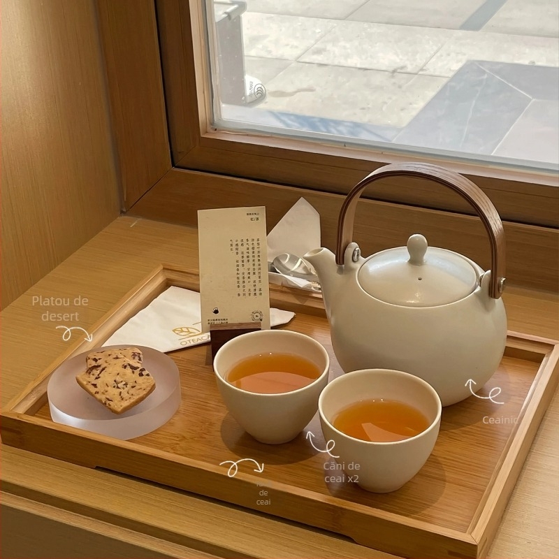 Set ceramic de ceainic în stil chinezesc modern pentru ceremonia ceaiului – porțelan alb, glazură mată, include ceainic, ceașcă și tavă pentru ceai