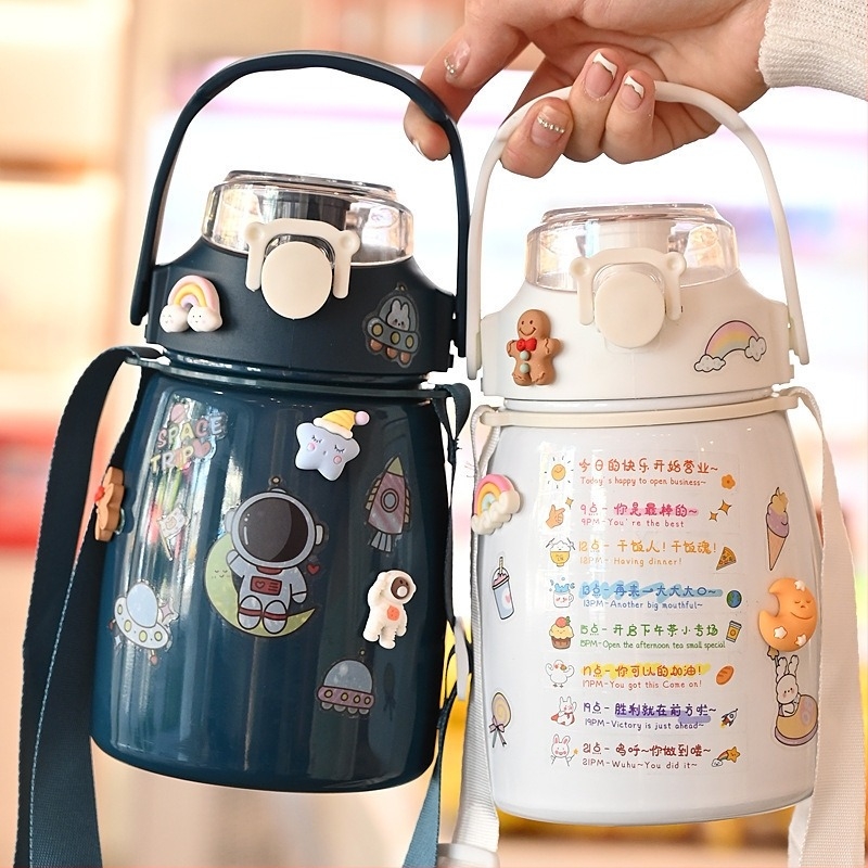 Termos pentru copii 900 ml, cu curea de umăr, design cu corp mare, interior din oțel inoxidabil 304, exterior din oțel inoxidabil 201, cu pai și capac filetat