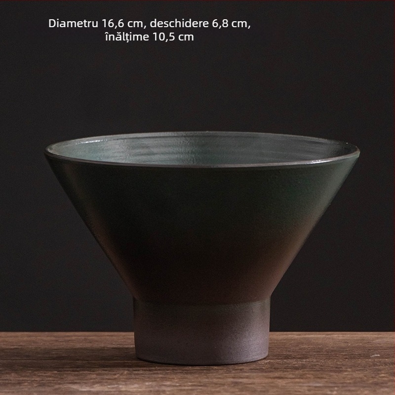 Vas hidroponic din ceramică neporeză pentru plante verzi, mușchi și ferigi — decor de birou interior