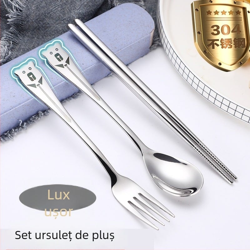 Set portabil de tacâmuri din oțel inoxidabil 304, cu motiv ursuleț – trei piese (lingură, furculiță, bețișoare)