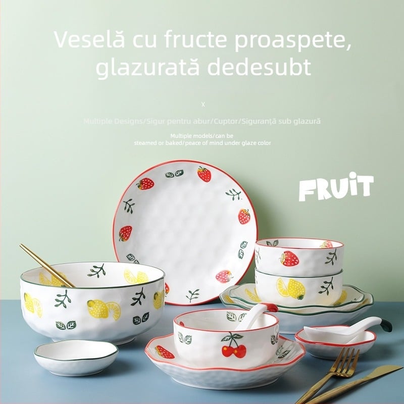 Set ceramic pentru bucătărie creativ cu motive fructate; include bol mare pentru supă, bol pentru tăiței, boluri pentru gustări, farfurie și lingură; boluri conice colorate sub glazură.