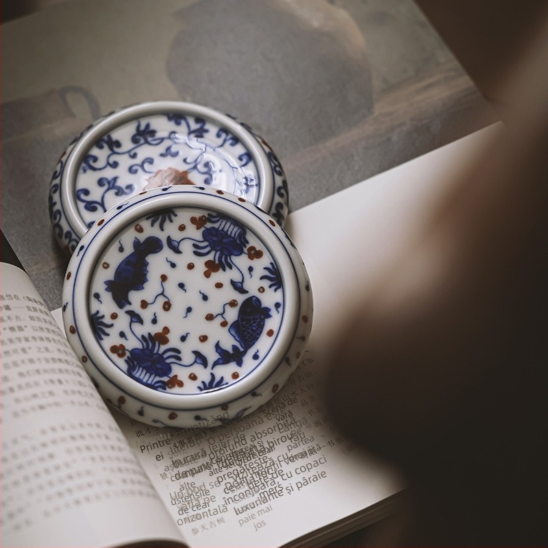 Suport ceramic pentru capac de ceainic, albastru și alb, accesoriu decorativ vintage lucrat manual pentru ceremonia ceaiului acasă
