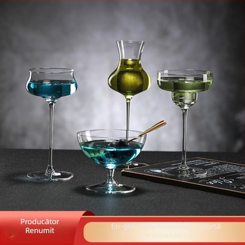 Accesorii din sticlă cristală pentru bar: pahar martini, pahar de cocktail, pahar de șampanie, bol pentru înghețată, pahar pentru lichior