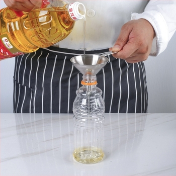 Set din oțel inoxidabil, 3 pâlnii – pentru ulei, oțet, vin, condimente și uleiuri esențiale; pentru umplerea sosurilor, utilizare în bucătărie