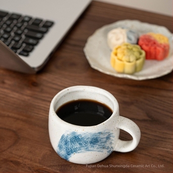 Set cești de cafea cu farfurioară în stil franțuzesc, ceașcă ceramică pentru latte, design modern minimalist, ceașcă de înaltă calitate