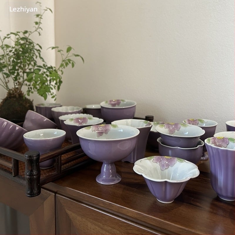 Ceașcă de ceai ceramică, pictată manual cu o peonie mov, pentru uz casnic