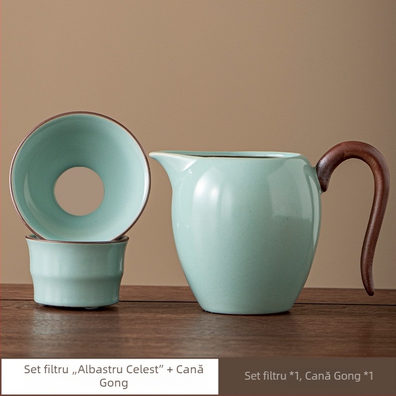 Set ceramic pentru ceai pentru uz casnic, accesorii pentru ceremonialul ceaiului în stil chinezesc: bol cu capac, ceainic și cești de servire.