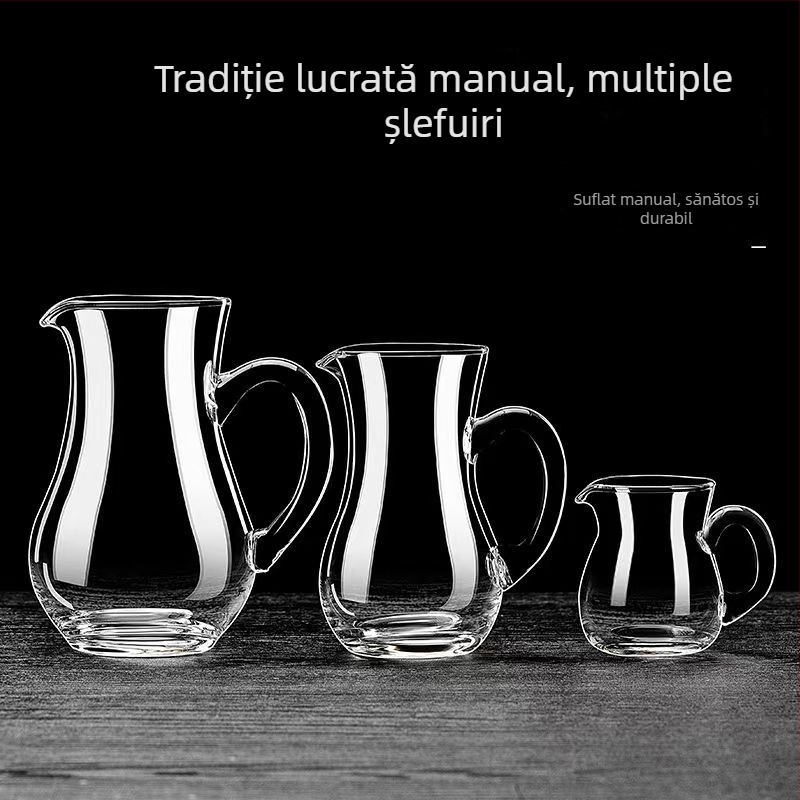 Decantor din sticlă pentru băuturi alcoolice, cu marcaje gradate pentru vin roșu și spirtoase, construcție îngroșată, uz casnic