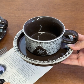 Set de cești și farfurioare din ceramică, stil retro lux, căni elegante pentru cupluri