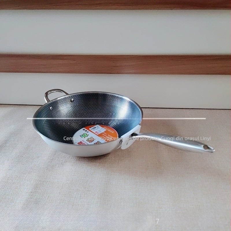Wok din fier cu textură fagure de miere, neacoperit, fund simplu