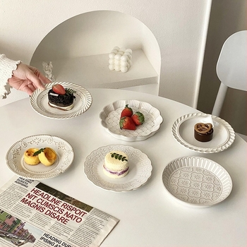 Farfurie ceramică franțuzească retro pentru uz casnic, cu design în relief; farfurie rotundă pentru deserturi și prăjituri, platou pentru gustări