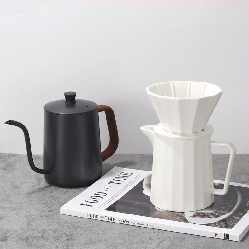 Set pentru cafea turnată manual: cană ceramică pentru două persoane cu filtru de hârtie conic cu pliuri multiple