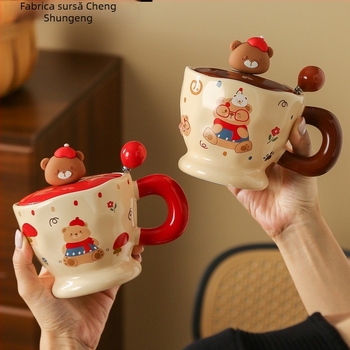 Cană ceramică cu ursuleț drăguț