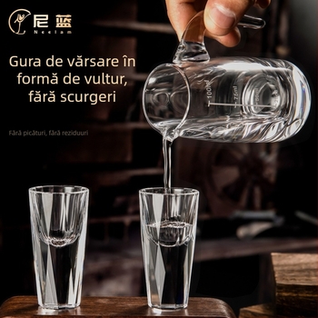 Set din cristal pentru băuturi spirtoase cu decantator și pahare mici de 10 ml – cutie cadou pentru bar acasă