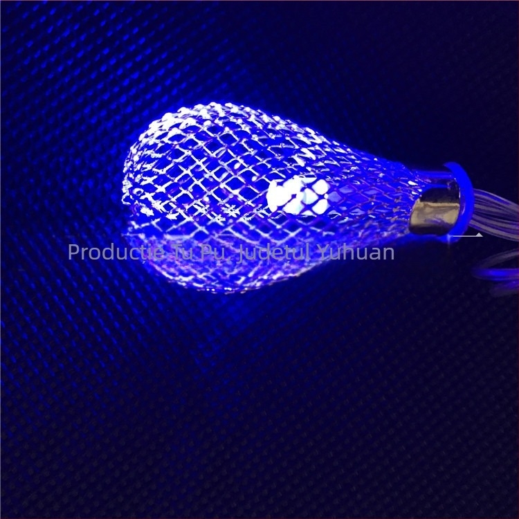 LED colorate care clipesc – șir de lumini cu bile metalice pentru nunți, casă nouă și decor de Crăciun