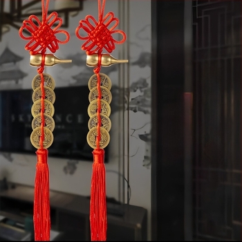 Dovleac de cupru cu monedele celor Cinci Împărați, nod chinezesc — decor de ușă suspendat