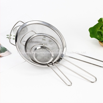 Lingură-filtru din oțel inoxidabil, manuală, pentru separarea uleiului în preparate fierbinți; sită de bucătărie pentru făină, suc și lapte de soia.