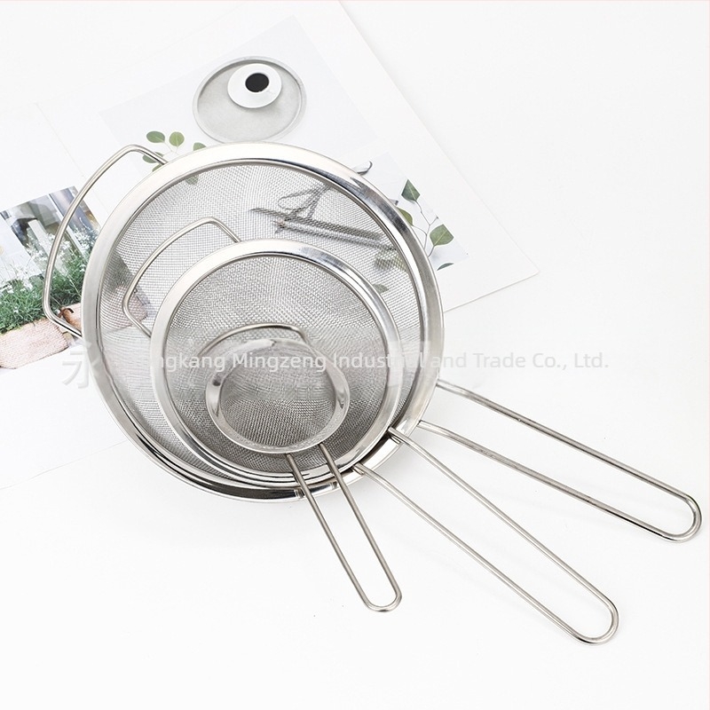 Lingură-filtru din oțel inoxidabil, manuală, pentru separarea uleiului în preparate fierbinți; sită de bucătărie pentru făină, suc și lapte de soia.