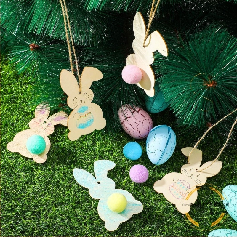 Pandantiv din felii de lemn cu iepuraș de Paște – DIY decor lemn pentru copii, pictate