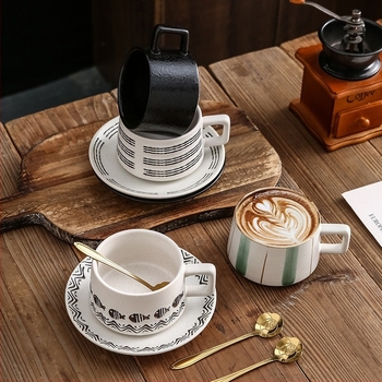 Ceașcă de cafea ceramică în stil japonez cu farfuriu - set