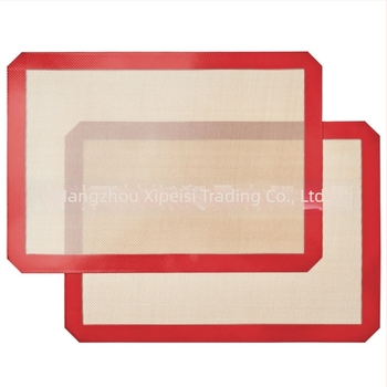 Covoraș de gătit din silicon – antiaderent, rezistent la temperaturi înalte, pentru coacerea fursecurilor și frământarea aluatului. Dimensiuni: 42×29.5 cm și 30×20 cm.