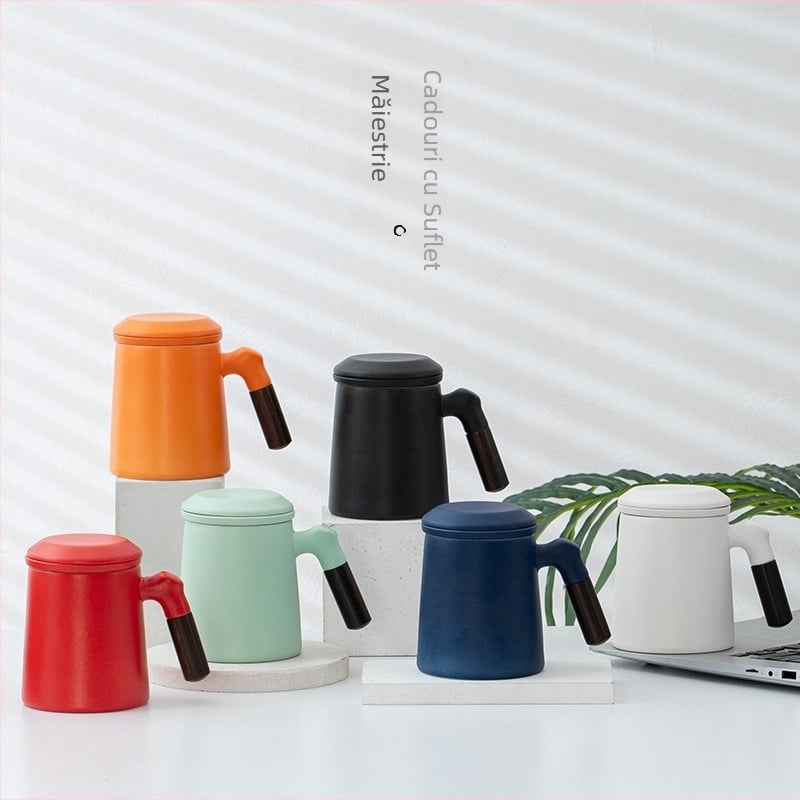Cană ceramică pentru ceai cu capac și filtru, mâner din lemn, capacitate mare, cadou personalizat