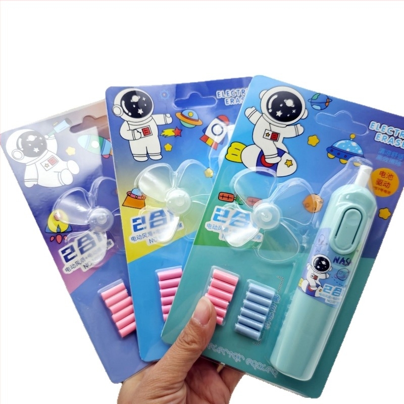Set radieră cu astronaut desen animat, mecanism push-pull, ABS plastic, dimensiuni 127 × 25 mm