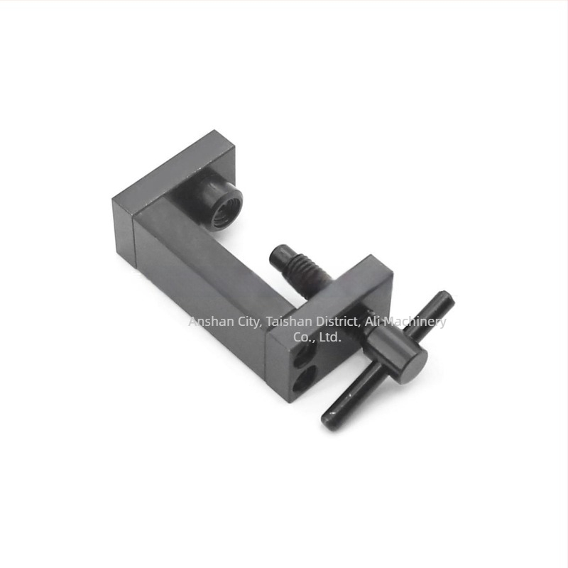 Set de scule Bosch piezoelectric pentru injector – demontare și reparații, calibrare pompă de combustibil