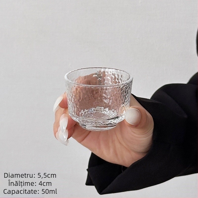 Set saké în stil chinezesc, cu ceainic, cești și pahare de sticlă pentru lichior