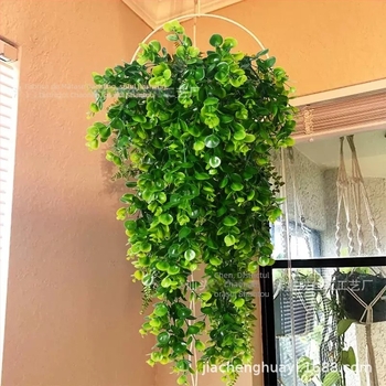 Vine artificiale de ratan cu eucalipt — decor de perete pentru interior și exterior