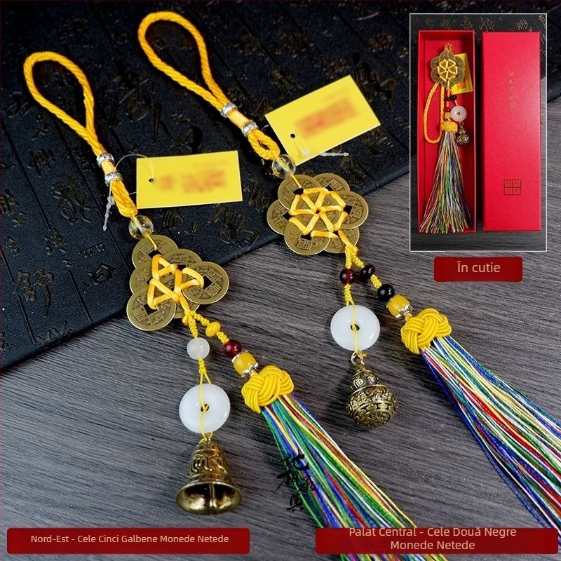 Pandantiv decorativ din cupru, nod chinezesc, lucrat manual, pentru anul calului 2026: nouă norocuri purpurii de foc, cinci amulete galbene, două amulete negre, plus șase și opt monede de cupru.