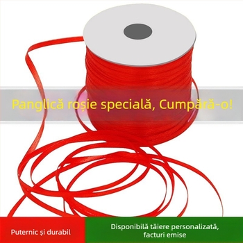 Panglică roșie de satin pentru decorul de nuntă — fâșii de material roșu pentru legarea baloanelor și atârnarea felinarelor