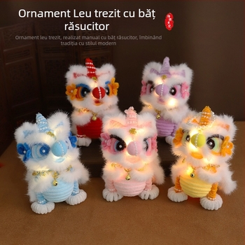 Felinar pentru copii cu leu din pluș — mâner, lanternă iluminată, model 2026