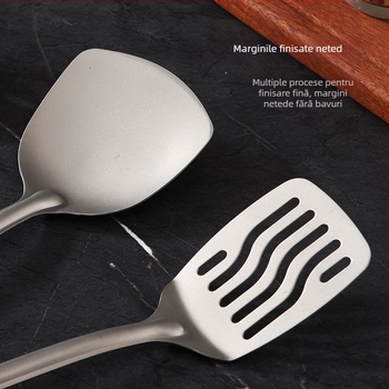 Set de ustensile din titan pur, cu mâner din lemn: spatulă pentru prăjit, lingură cu găuri, lingură de supă, patru piese