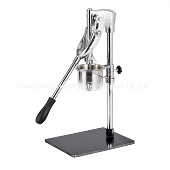 Extragator manual pentru cartofi pai, uz comercial, model 012