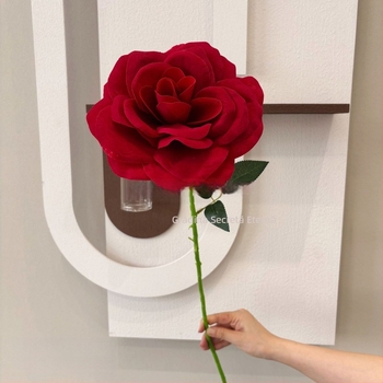 Buchet artificial de trandafiri mari din catifea inspirat de Micul Prinț, pentru nunți și decoruri