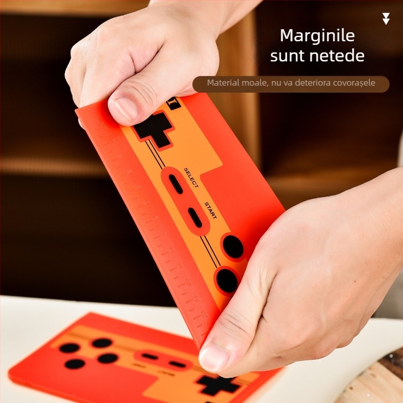 Stil retro: unealtă pentru aluat cu scară de măsurare, spatulă pentru tort și racletă de copt pentru uz casnic