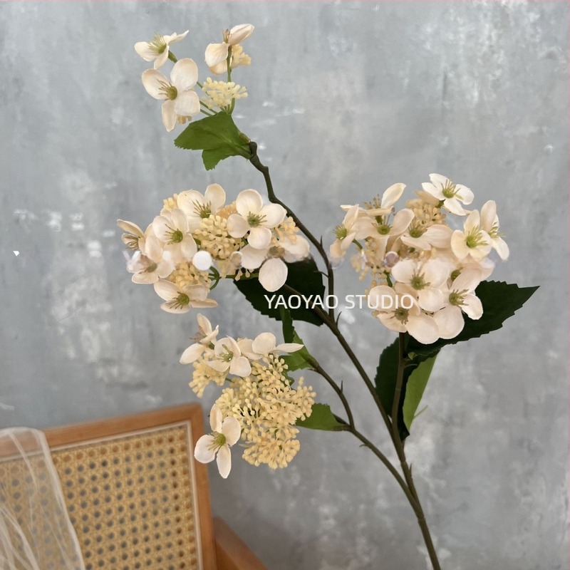 Hortensie mov artificiale pentru decor de acasă, decor de nuntă, recuzită pentru fotografie, living și masă